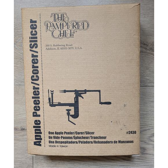 NEW Pampered Chef Apple Peeler Corer Slicer 2430 Table Clamp Food Prep Kitchen - Picture 2 of 7